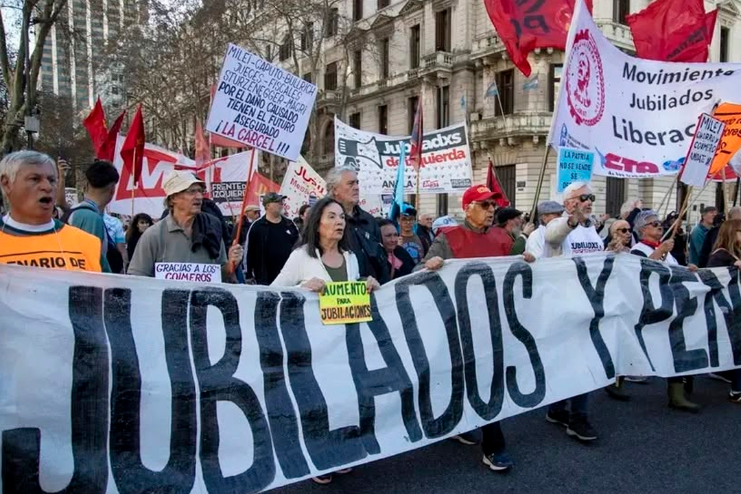Casi medio millón de jubilados cayeron en la morosidad, mientras crece el reclamo por los haberes
