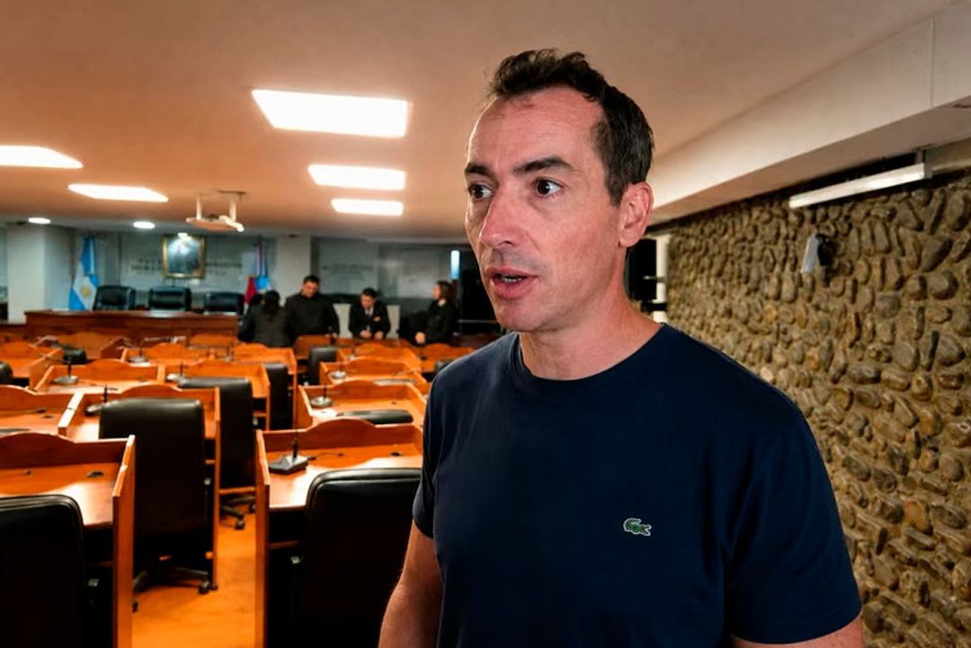 Confirman parcialmente el pedido de desafuero contra Javier Galán por presunto peculado de servicios