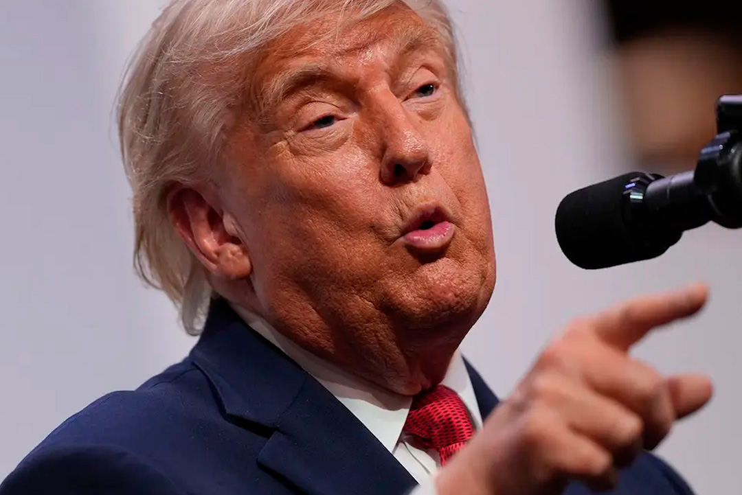 Trump lanzó un ultimátum a Irán: "Acuerdo o rendición total" para levantar el bloqueo naval